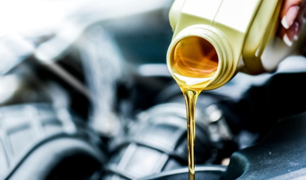 Co ile wymieniać olej w pojeździe dostawczym i ciężarowym?