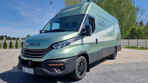 IVECO Daily 35S16 FURGON