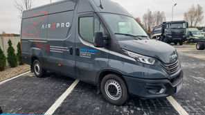 IVECO Daily 35S18 FURGON