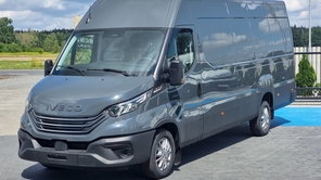 IVECO Daily 35S18A8 V FURGON