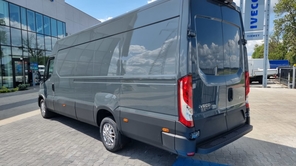IVECO Daily 35S18A8 V FURGON