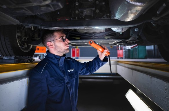 Pakiety serwisowe IVECO - taniej i prościej.